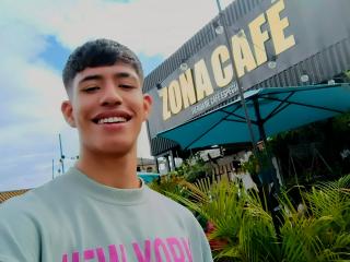 Dareck - Live porn &amp; sex cam - 25672609