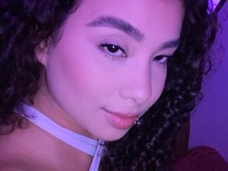BlossomMia - Live sex cam - 25672653