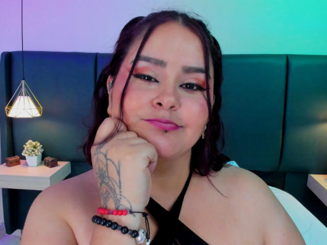 FlaviaSaenz - ライブポルノ&amp;セックスカム - 25675693