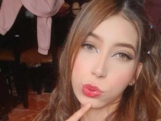 AriaValen - Live porn &amp; sex cam - 25677385