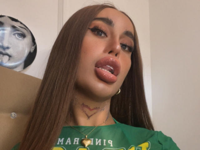 SanyaCarolina - Live porn &amp; sex cam - 25678357