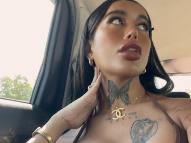 SanyaCarolina - Live porn &amp; sex cam - 25678617