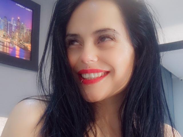 CharlotteCrofort - Live porn &amp; sex cam - 25679757