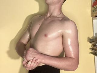 MoonLights69 - Live porn &amp; sex cam - 25681853