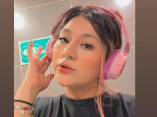 LorraineV - Live porn &amp; sex cam - 25685425