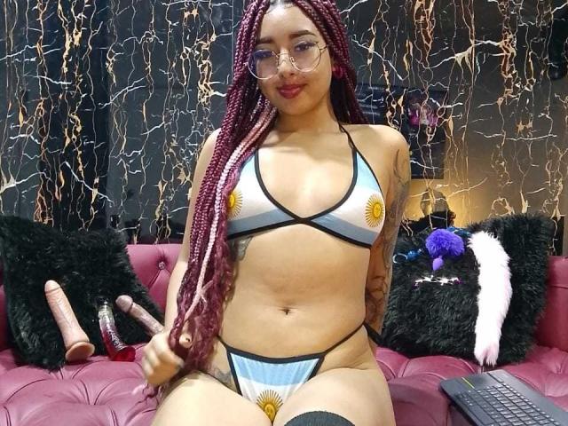 AryVixen - Live sex cam - 25688629