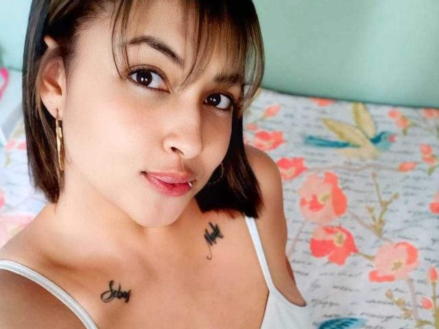 MirandaDreams - Live sex cam - 25692921