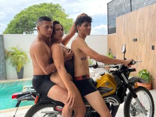 SexeSauvagesA - Camera khiêu dâm &amp; quyến rũ trực tiếp - 25697725