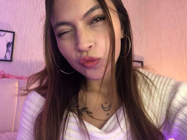 NyraVane - Live porn &amp; sex cam - 25698533