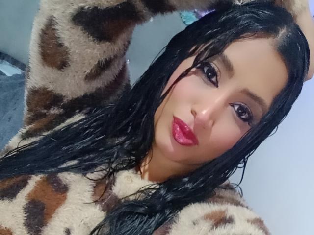 MariaCatalina - Porno na żywo i seks kamera - 25699765