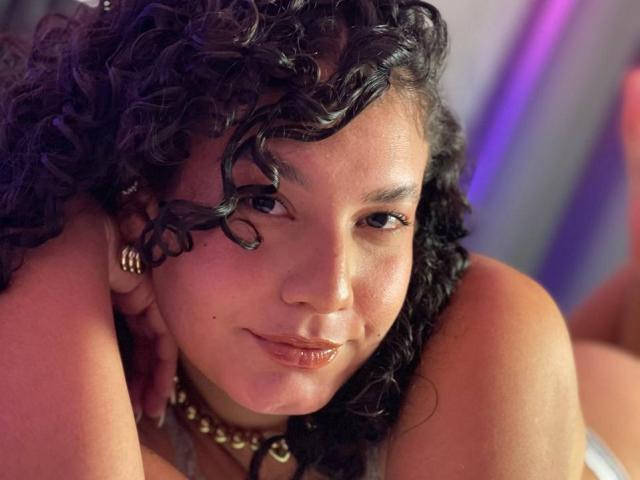 RachellBeaumont - Live porn &amp; sex cam - 25701377