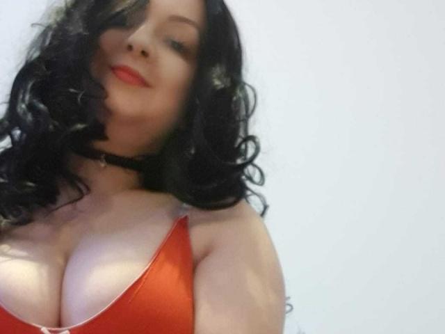 LoraHazel - Live sex cam - 25702437