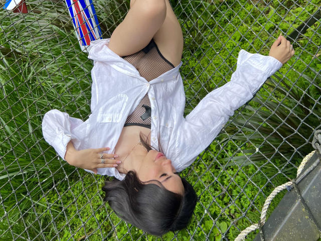 SophiaStorm - Live porn &amp; sex cam - 25703209