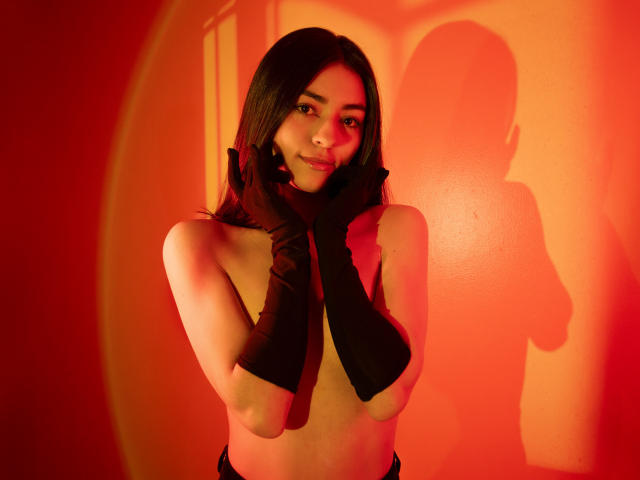 CanelleGarces - Live porn &amp; sex cam - 25704385