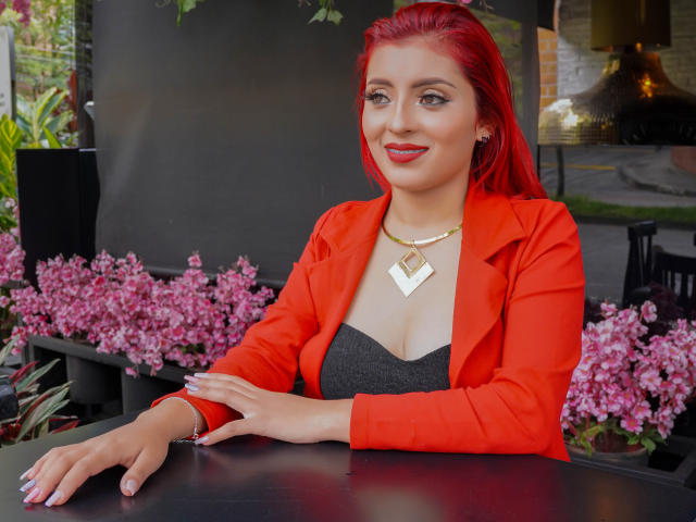 LizBonnet - Live Sex Cam - 25704801