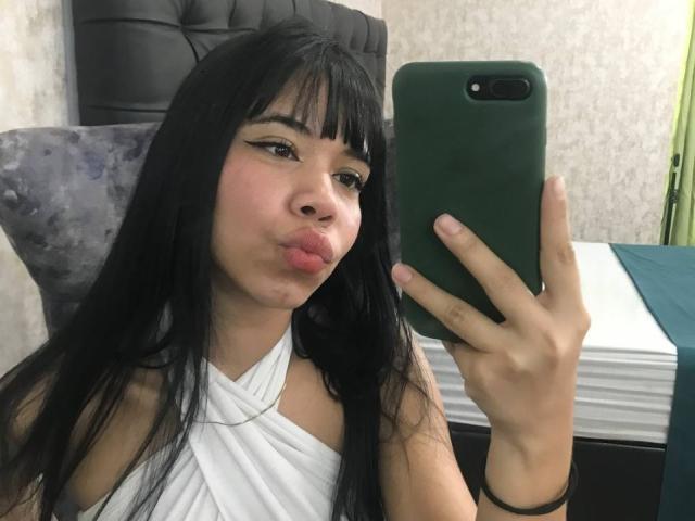 EmaGarces - Élő pornó és szexkamera - 25707741