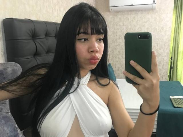 EmaGarces - Live sex cam - 25707757