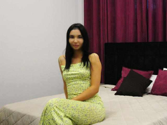KamiliaMiln - Live sex cam - 25710113