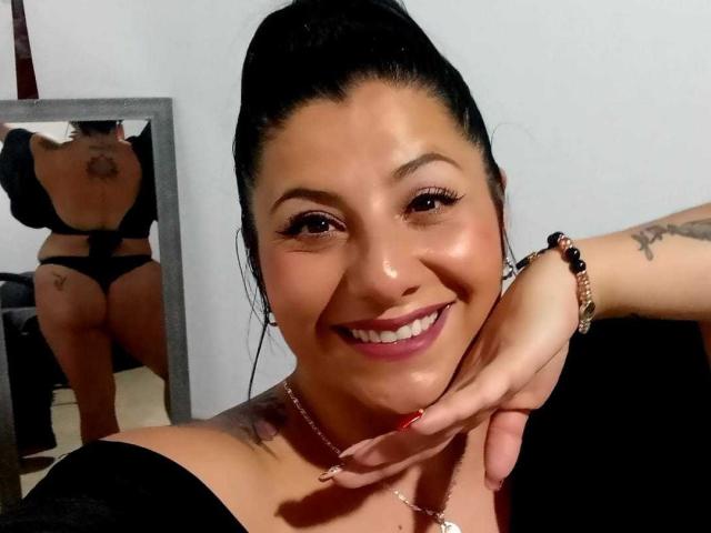 AngeleRoux - Live porn &amp; sex cam - 25711545
