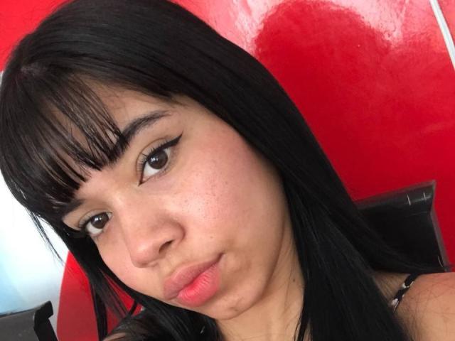 EmaGarces - Live porn &amp; sex cam - 25712561