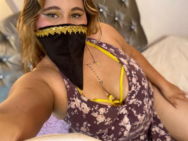 SalmaAzaman - Sexe cam en vivo - 25712741