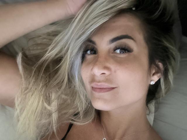 Lellie - Live porn &amp; sex cam - 25713293