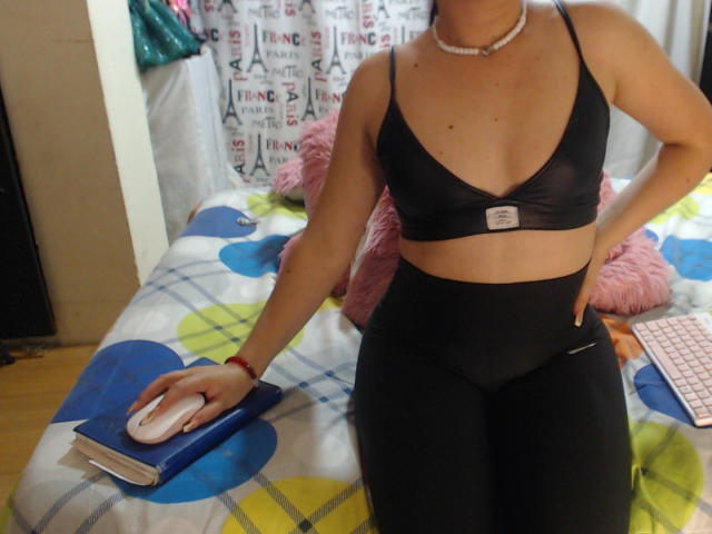 WendySchulz - Porno na żywo i seks kamera - 25714305