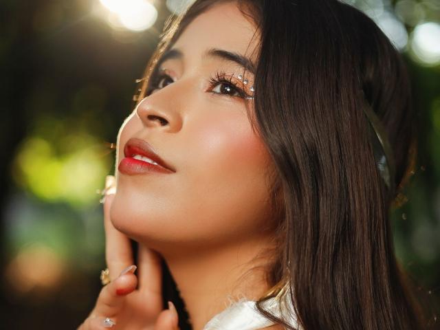 EmiliaSummer - Live porn &amp; sex cam - 25714945