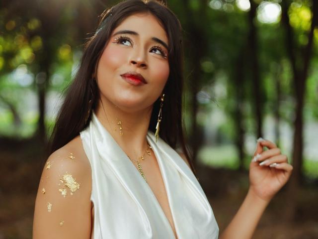 EmiliaSummer - Sexe cam en vivo - 25714957