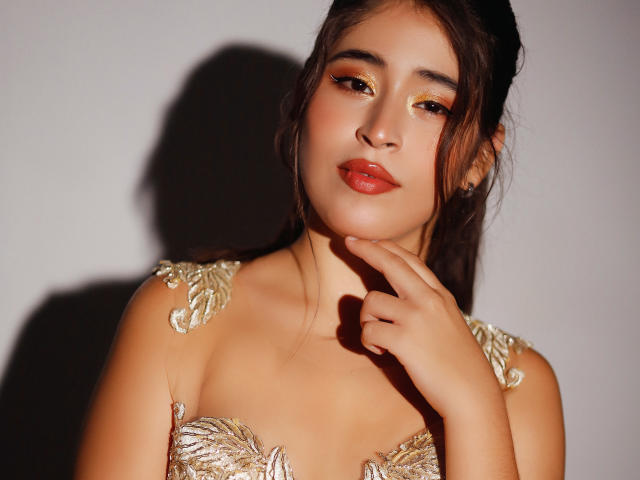 EmiliaSummer - Live porn &amp; sex cam - 25714969