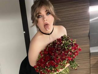 AmellyWhite - Live porn &amp; sex cam - 25715705