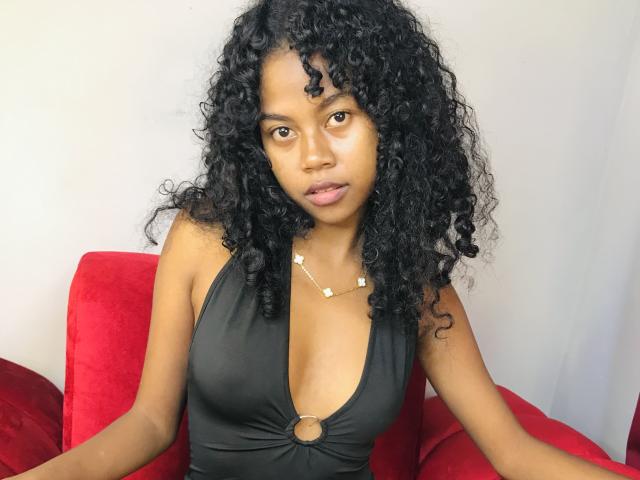 Saloma - сексуальная веб-камера в реальном времени - 25715825