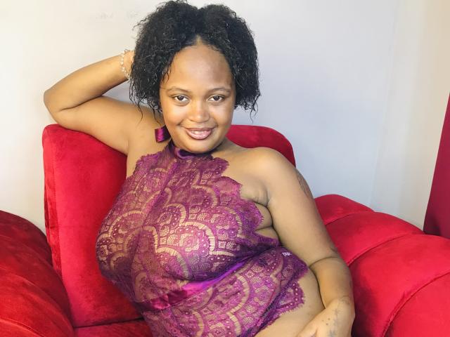 AlyciaLaJolie - Live porn &amp; sex cam - 25715997