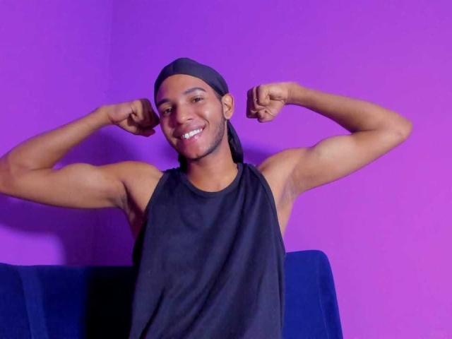 AntonyCarterr - Live Sex Cam - 25716561