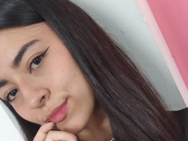 CanelleGarces - 라이브 포르노 &amp; 섹스 캠 - 25718525