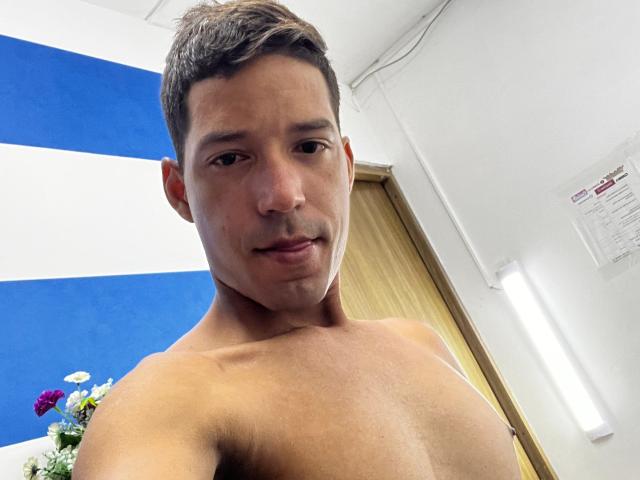 ManoloCardona - Live sex cam - 25721109