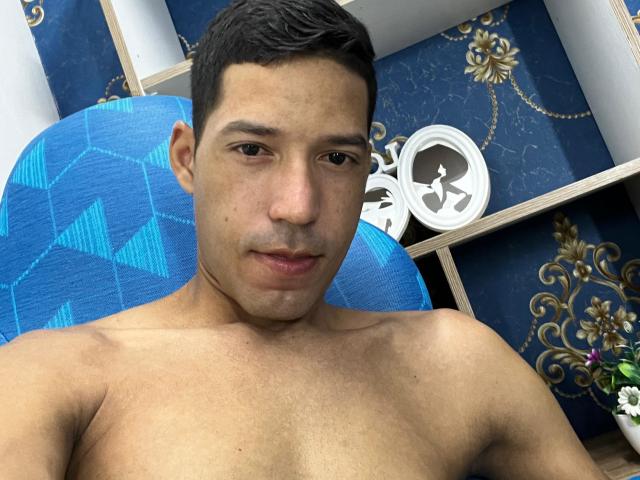 ManoloCardona - Live sex cam - 25721257