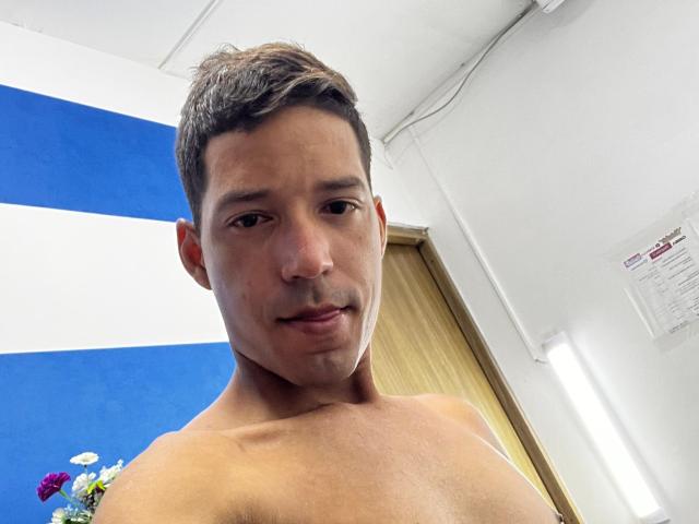 ManoloCardona - Live Sex Cam - 25721269