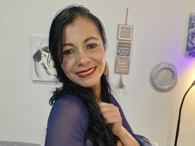 MelissaBaud - Live sex cam - 25723441