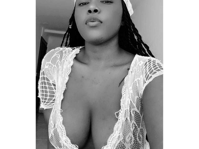 MacarenaBoobs - Live porn &amp; sex cam - 25723985