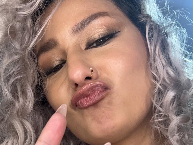 FloraSaenz - Live porn &amp; sex cam - 25730005