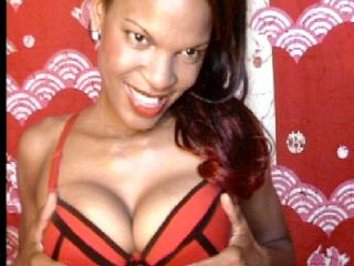 FantasieCochone - Cam xXx avec cette Sacrée jeune créature de rêve très sexy latine sur XloveCam 