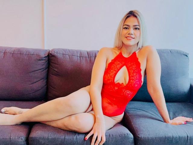 TarahDustin - Live porn &amp; sex cam - 25732397
