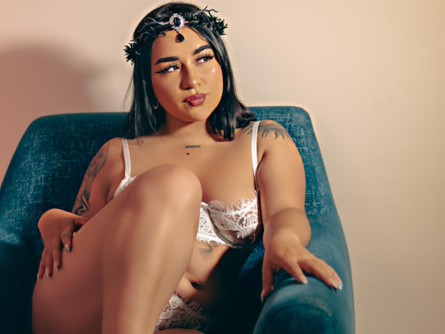 KarinaBlake - Live porn &amp; sex cam - 25733277