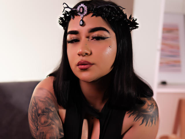 KarinaBlake - Live sex cam - 25733337