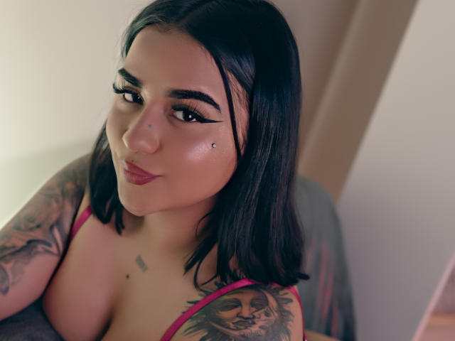 KarinaBlake - Live porn &amp; sex cam - 25733349