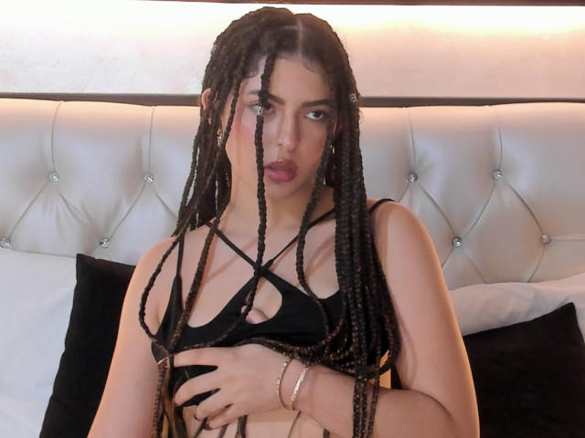 RheaVolk - פורנו בשידור חי ומצלמת סקס - 25733377