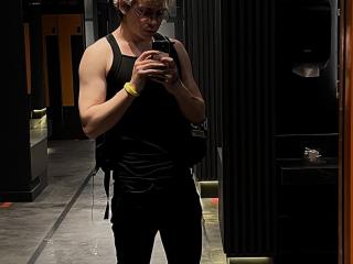DesireCharlie - Live sex cam - 25734881