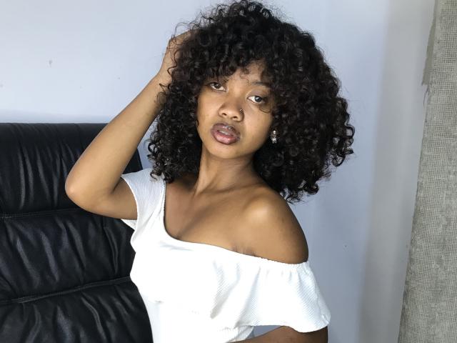 CandyMagicX - Live sex cam - 25736669