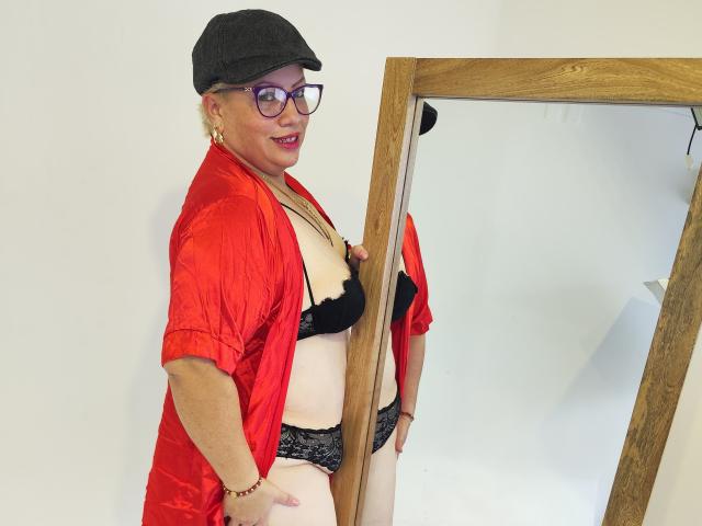 RebeccaSinss - Live sex cam - 25740053